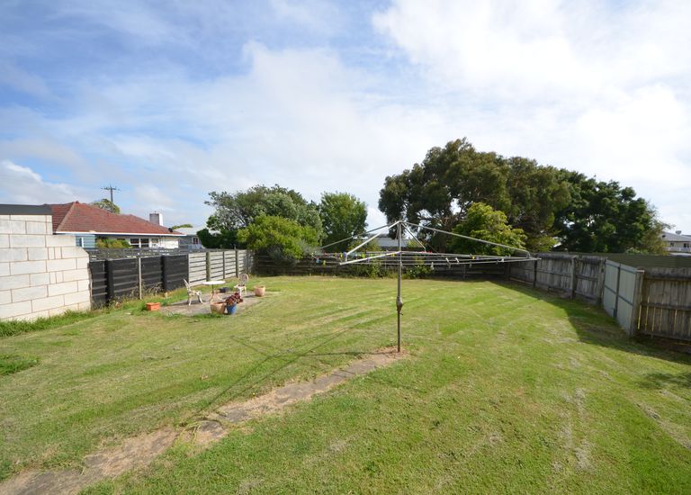 48 Waterford Avenue, Portland