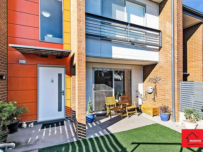 19 / 98 Henry Kendall Street, Franklin