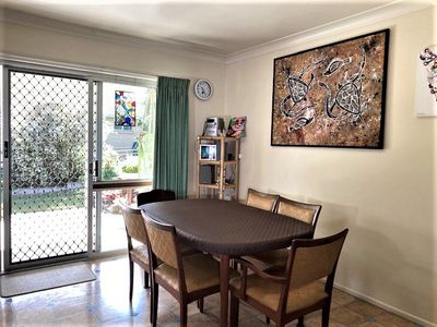17 Woodlands Drive, Rochedale South