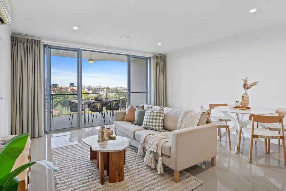 1206 / 8 Lochaber Street, Dutton Park