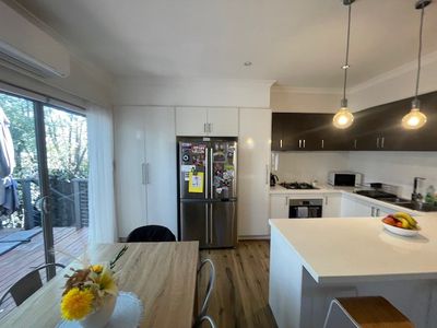 9 / 24 Laurence Avenue, Airport West