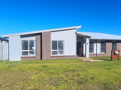 2 Bottlebrush Street, Norman Gardens