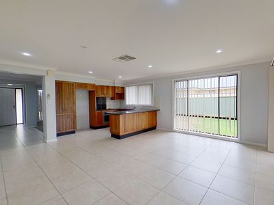 60 Dunheved Circle, Dubbo