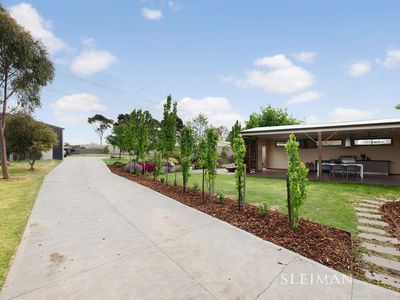 12 Knight Court, Hillside