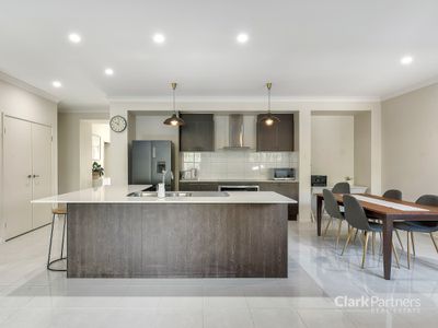 29 Hume Circuit, Warner
