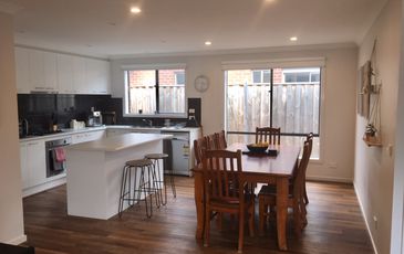 14 Cherrington Avenue, Officer