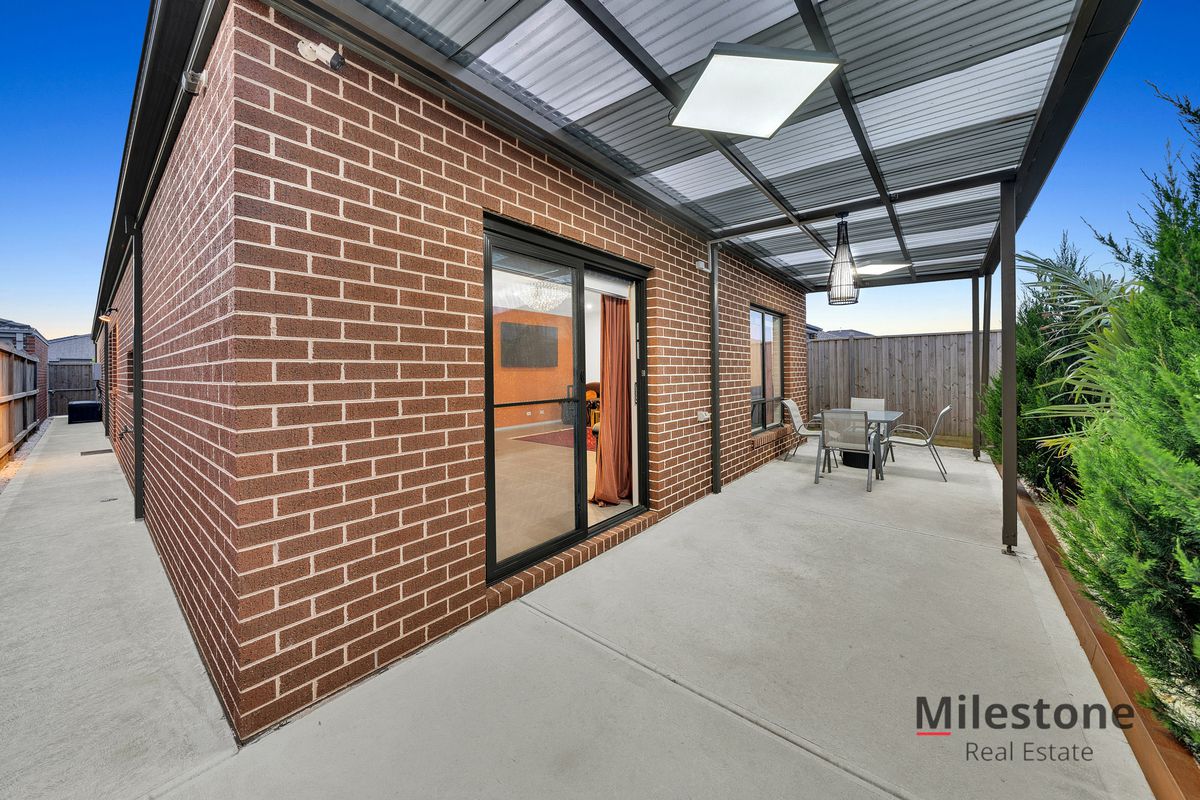 27 Cortajalla Avenue, Clyde North