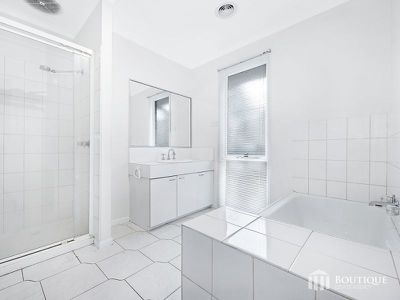 26 Waverley Park Drive, Cranbourne North