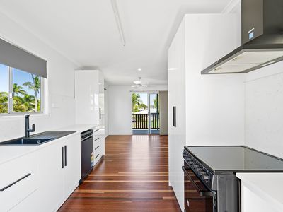 8 Gray Court, Beaconsfield