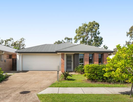 Great family home or investment!