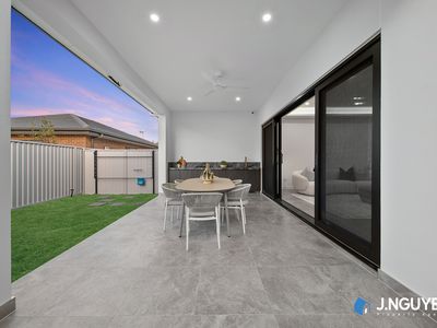 12a Cathcart Street, Fairfield