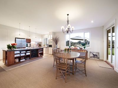 19 Hammet Place, Macedon