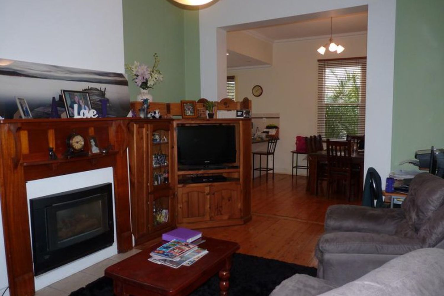 7 Bennett Rd, Horsham