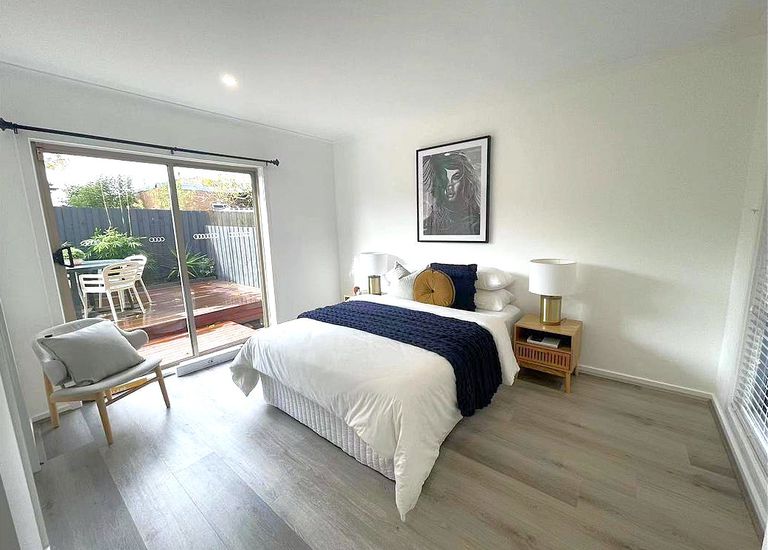 4 / 48 - 50 Kanooka Grove, Clayton