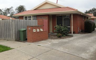 1 / 20 Bluegum Court, Narre Warren