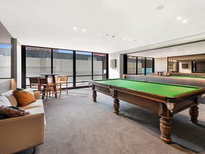 1913 / 70 Southbank Boulevard, Southbank