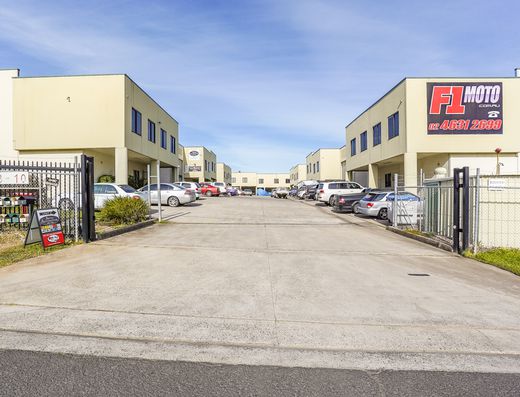 Functional High Clearance Warehouse 
