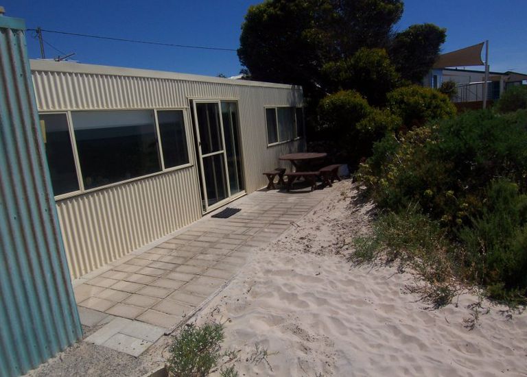 34 Davey Road, Rogues Point