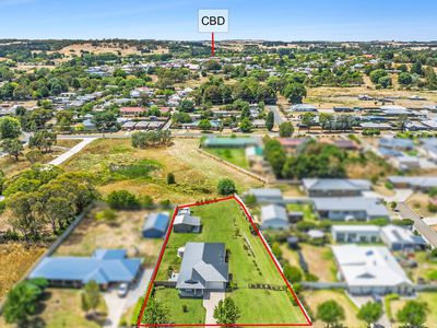 12 Tait Street, Crookwell