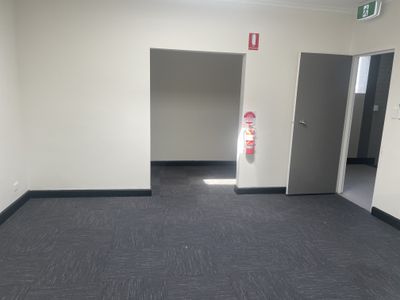 4 / 16 Borrack Square, Altona North