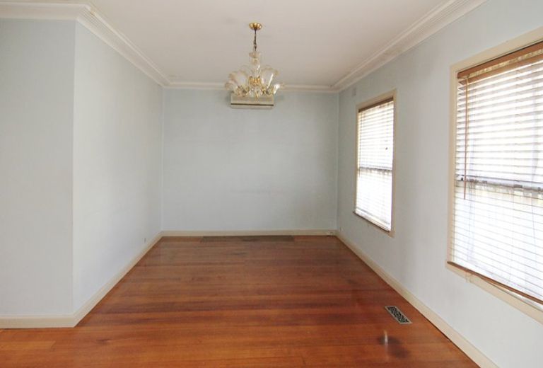 306 Blackburn Road, Glen Waverley