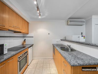 102 / 126 Mounts Bay Road, Perth