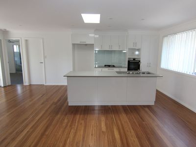 2 / 50 Amanda Crescent, Forster