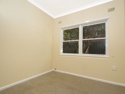 34 Simmons Road, Kingsgrove
