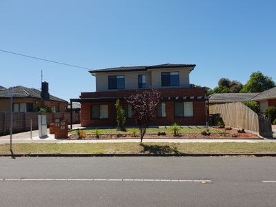 1 / 4 Glenbrook Ave, Clayton