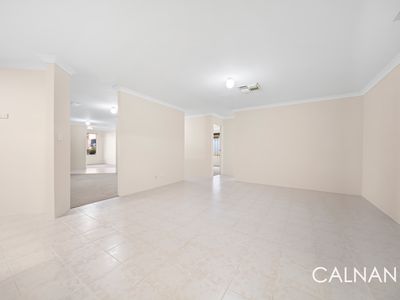 13 Woodspring Trail, Canning Vale