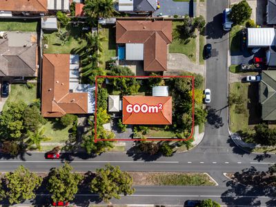 2 Albatross Avenue, Hinchinbrook
