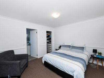 36 Hellmund Street, Queanbeyan West