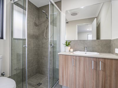 24 Longitude Road, Port Kennedy