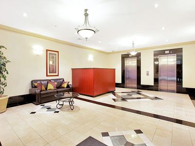 1603 / 1 Hosking Place, Sydney