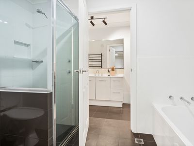 19 Noble Road, Albion Park