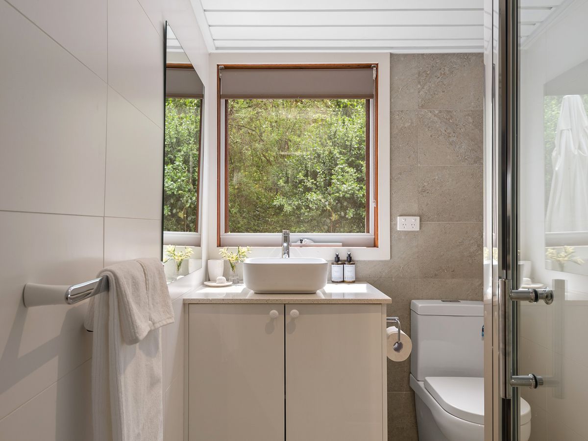 24 Blanche Parade, Mount Macedon