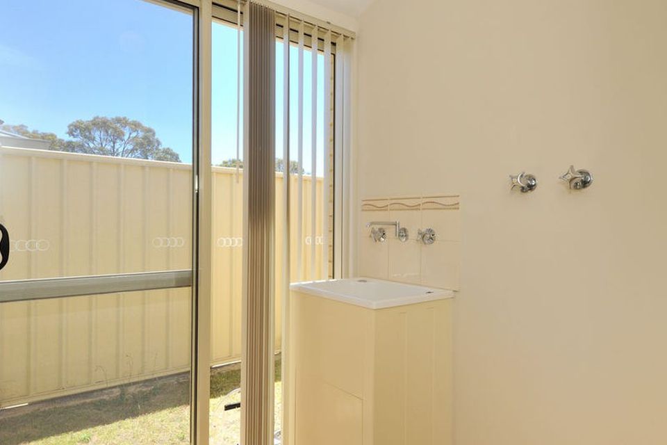 15 Edgecumbe Terrace , Baldivis