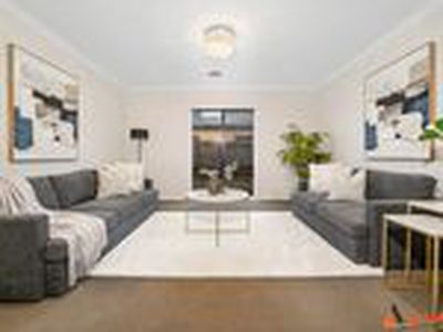 5 Statham View, Cranbourne West