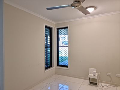 14 Southern cross close, Telina