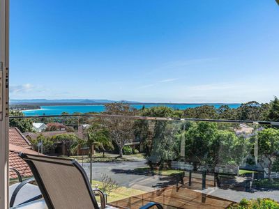 2 Irwin Place , Vincentia