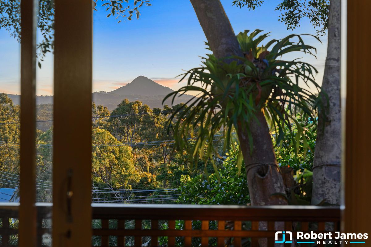 15 Moonare Crescent, Noosa Heads