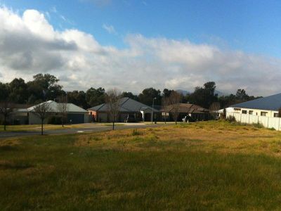 2-4 Montclair Avenue, Wodonga