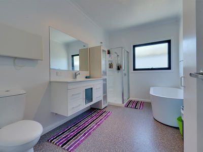 130 Gospel Hall Road, Gardners Bay