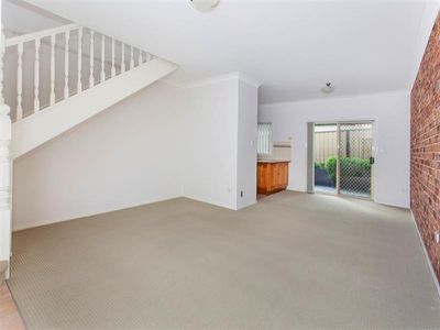 2 / 8 Hunter St, Balgownie