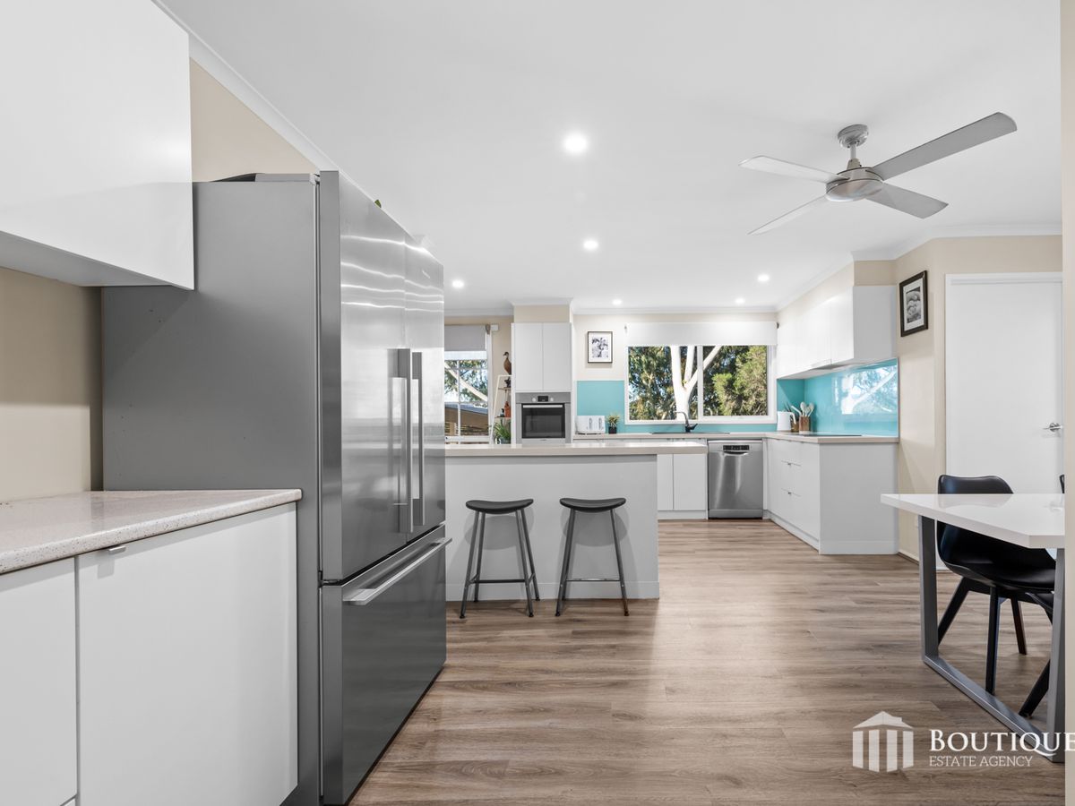 11 Briar Hurst Avenue, Dandenong North