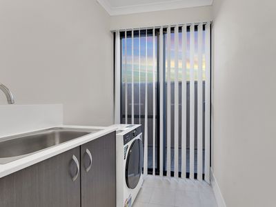 5 Airedale Place, Southern River