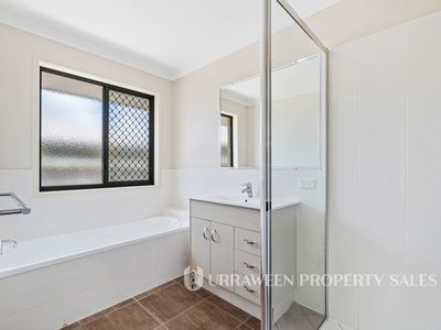 24 Harly Court , Urraween