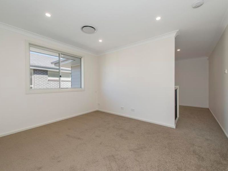 54 Archives Way, Caddens