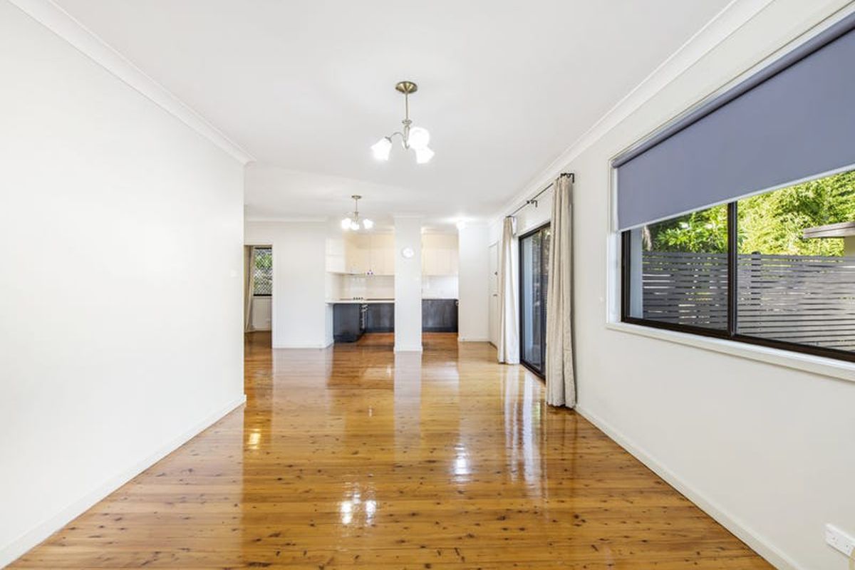 1 / 10 Margin Street, Gosford