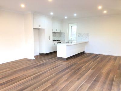 5A Morrie Crescent, Blackburn North